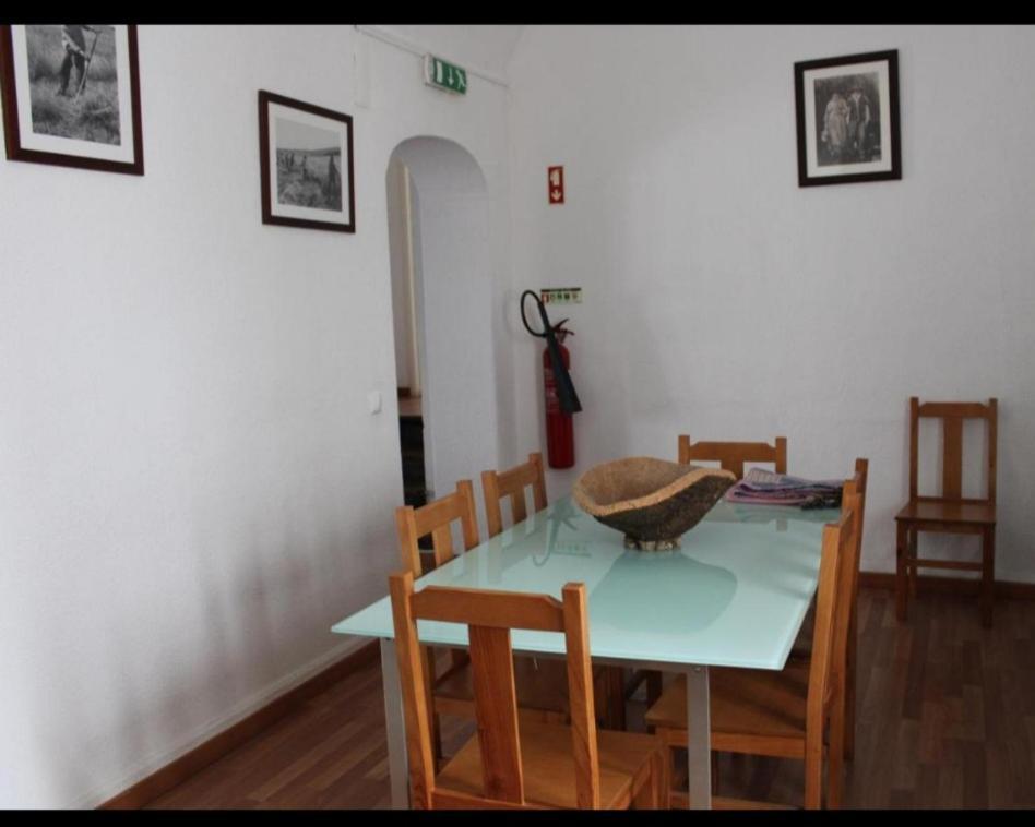 Mont' Sobro Hostel Évora Dış mekan fotoğraf